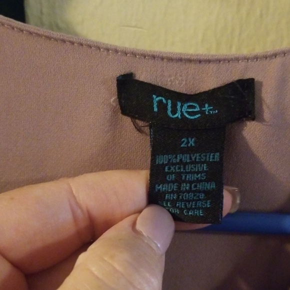 Mauve top - Picture 3 of 3